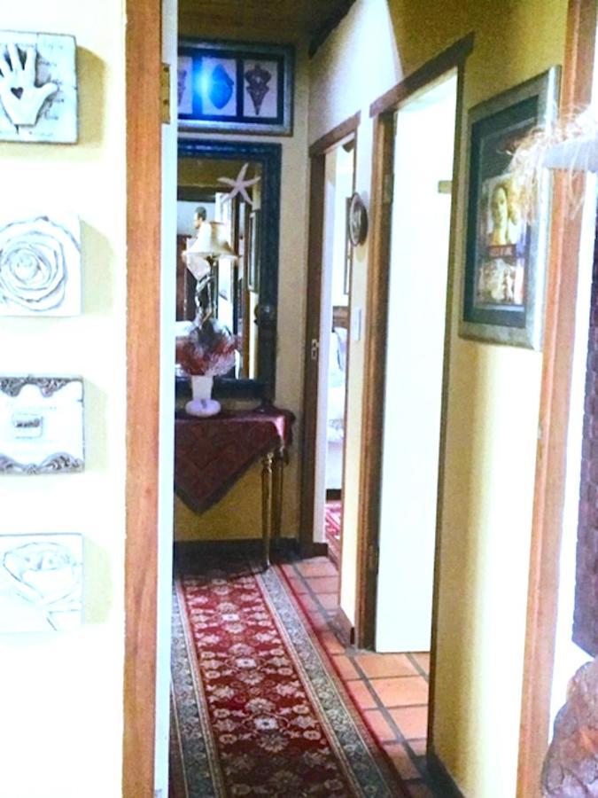Dee'S Place Hotel Agulhas Eksteriør billede